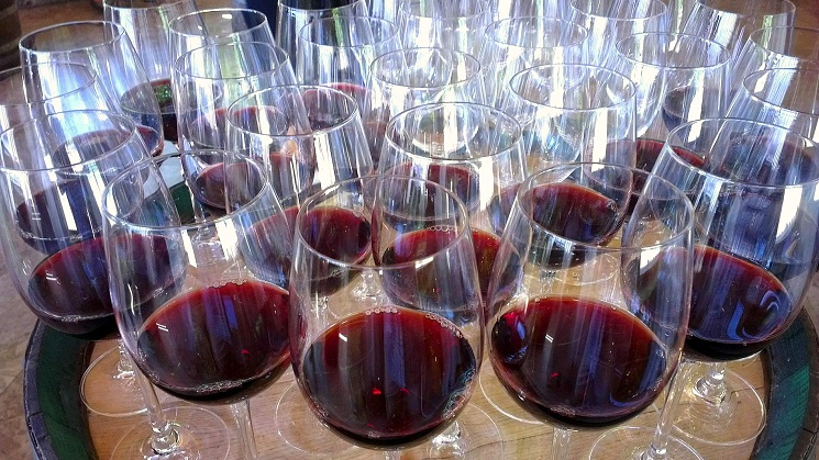 Copas con vino de La Rioja